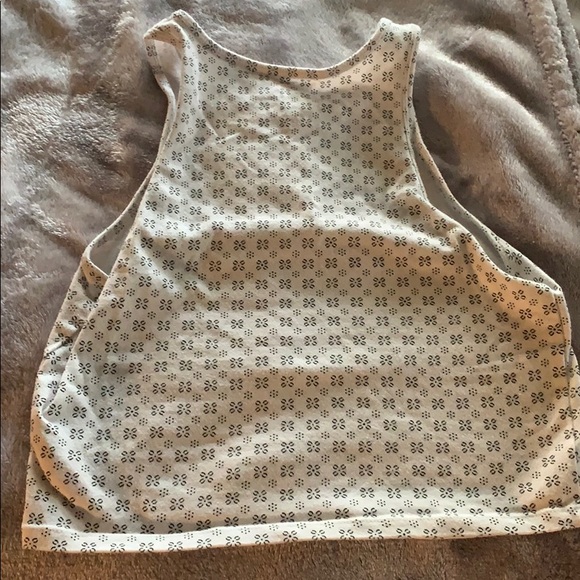 Patterned crop top - Picture 3 of 3